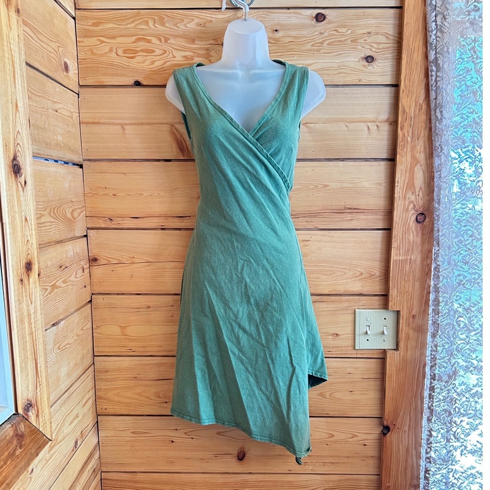 Tigris Womens Sage Green Sleeveless Wrap Dress Asymmetrical Hem Small Boho Y2K